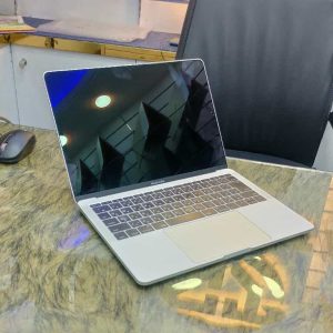 Macbook Pro 2016 A1708 i5 8gb 256gb